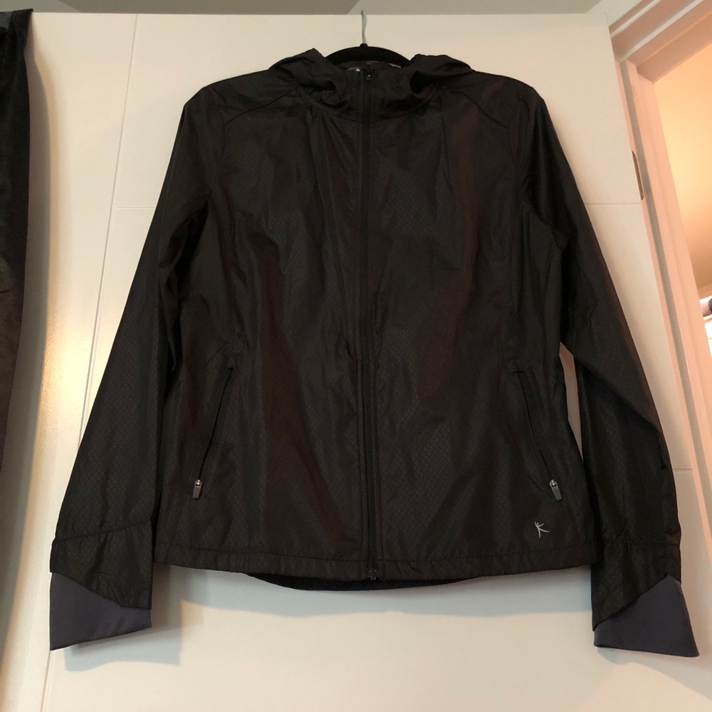 Women’s Light Windbreaker